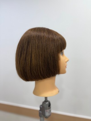 여성 단발 커트